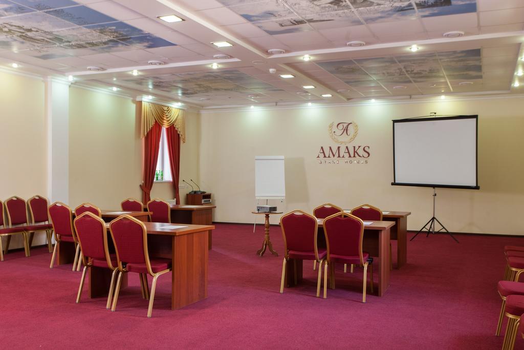 Amaks Azov Hotel Esterno foto