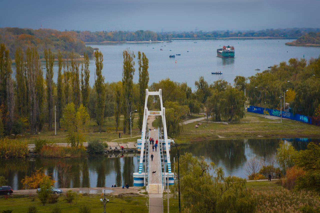 Amaks Azov Hotel Esterno foto